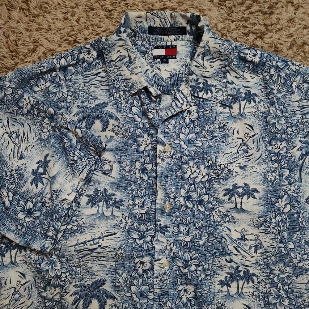 VTG Tommy Hilfiger Hawaiian Men Sz M Short Sleeve Button Up Shirt